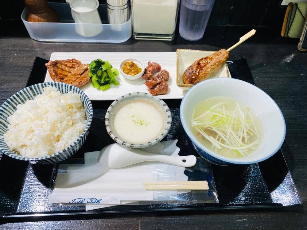 炭焼 牛たん 東山 沖縄リウボウ店