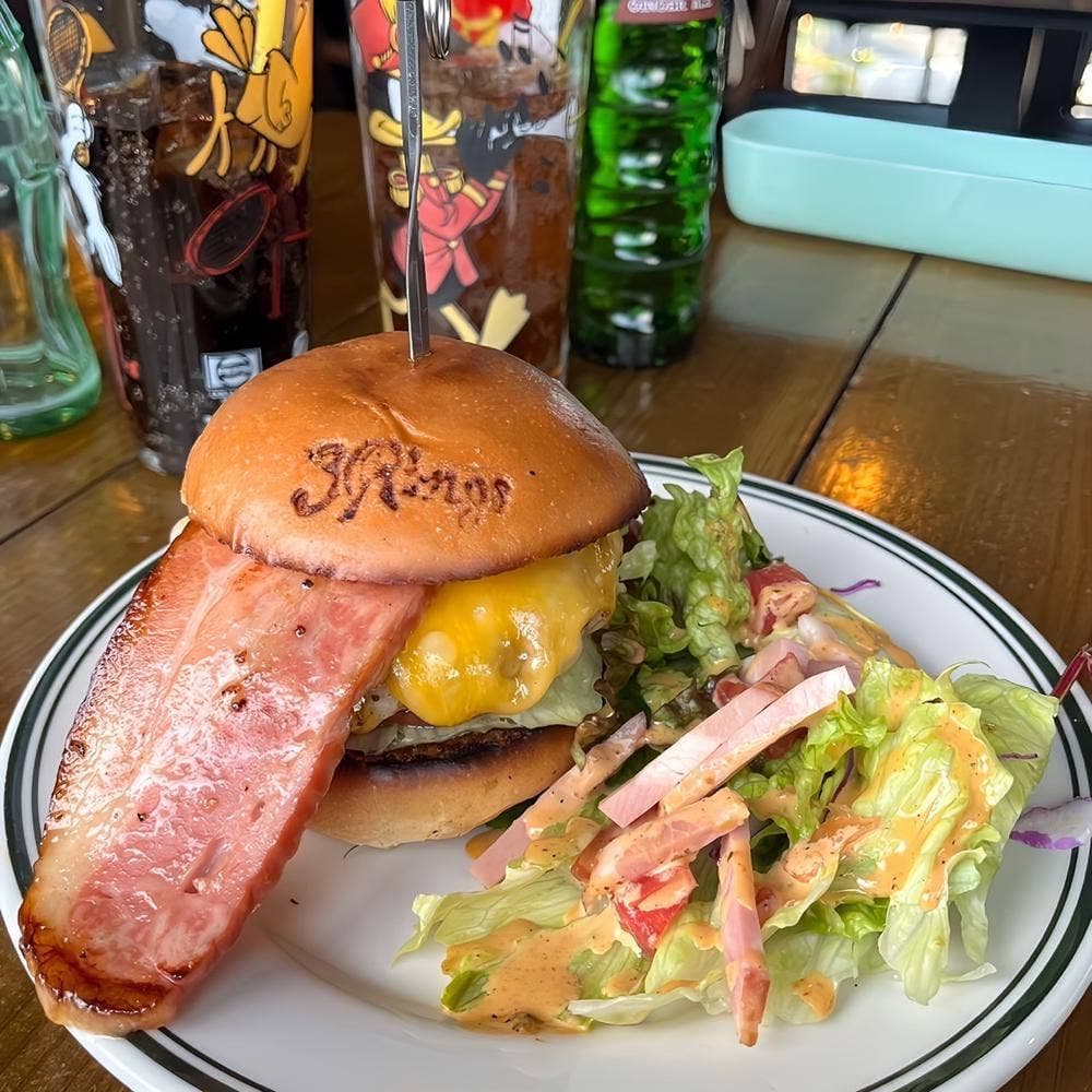 3 Rings Grill & Burger