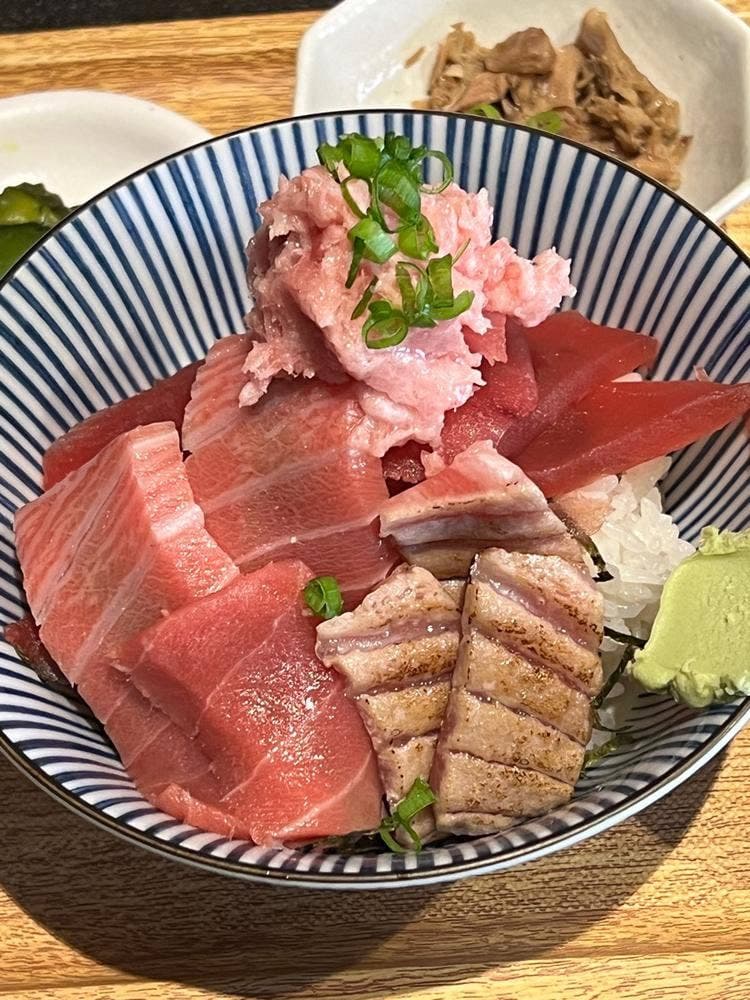 まぐろ丼や 恵み 1号店