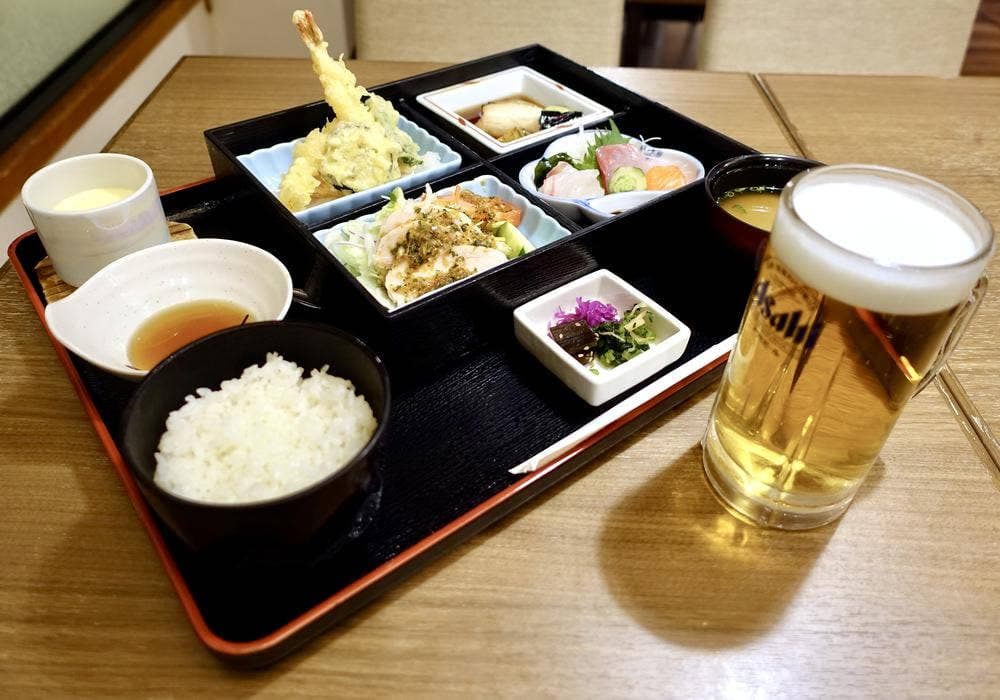 レストラン琥珀