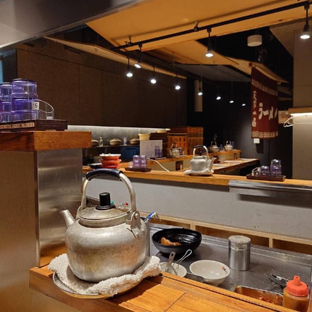 天下一品 西院店 屋台 - サブ画像3