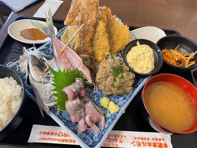 魚問屋食堂さかなやくろ 幸町店 - サブ画像2