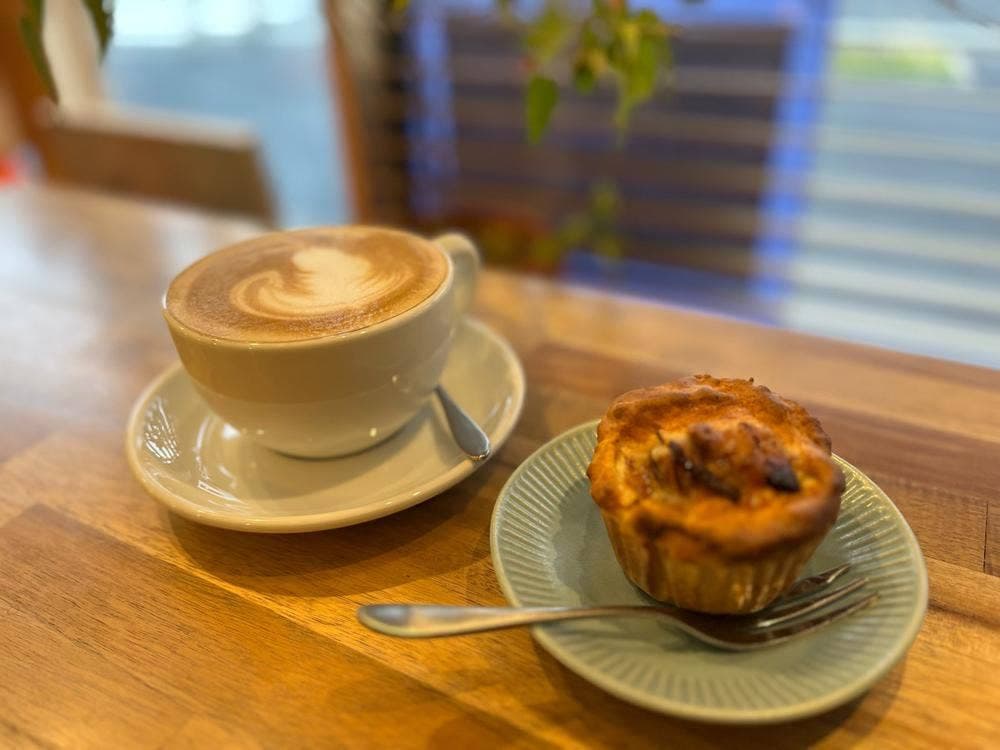 somewhere/cafe