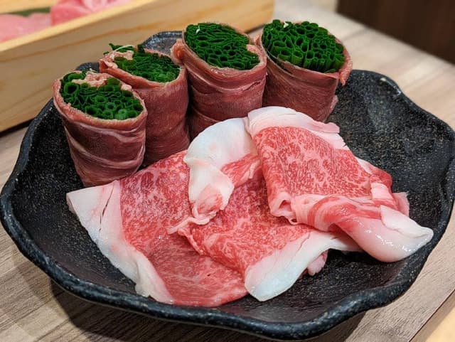 黄金出汁しゃぶと江戸前寿司 肉のあさつ 梅田お初天神店 - サブ画像1