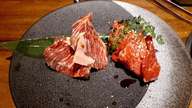 焼肉厳選 孫三郎 - サブ画像1