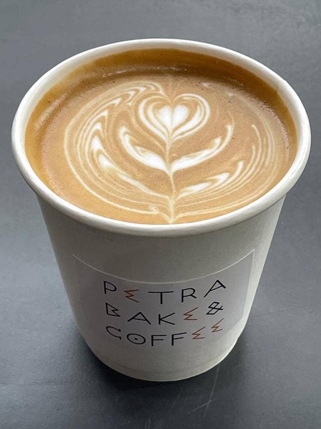 PETRA BAKE & COFFEE - サブ画像1