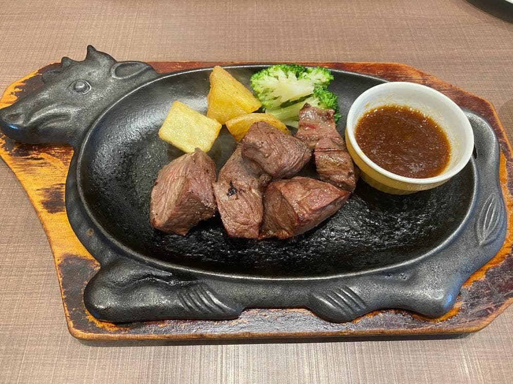 フォルクス 名島店