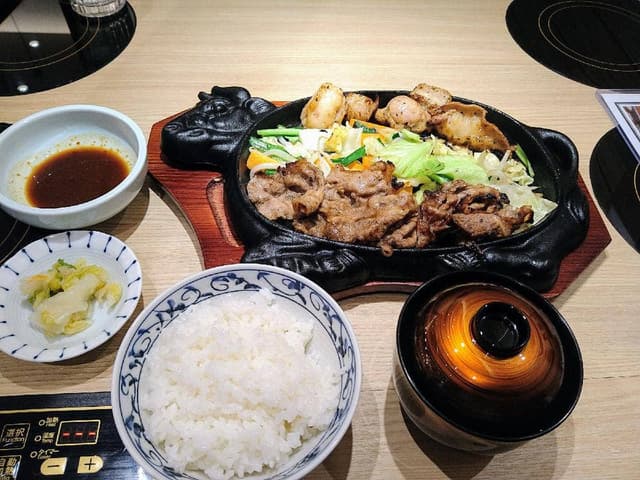 宮崎肉処 霧峰 イオンモール札幌発寒店 - サブ画像2
