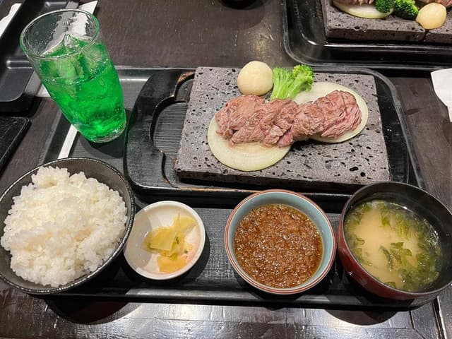 石焼ステーキ 贅 小新店 - サブ画像1