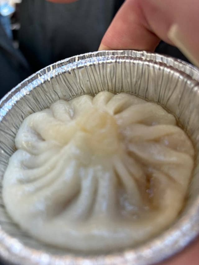 ブタまんの江戸清 大通り店 - サブ画像1