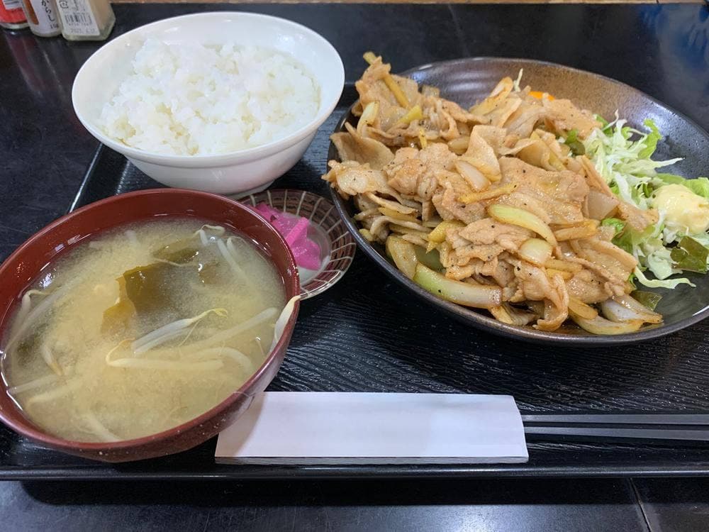 柏や