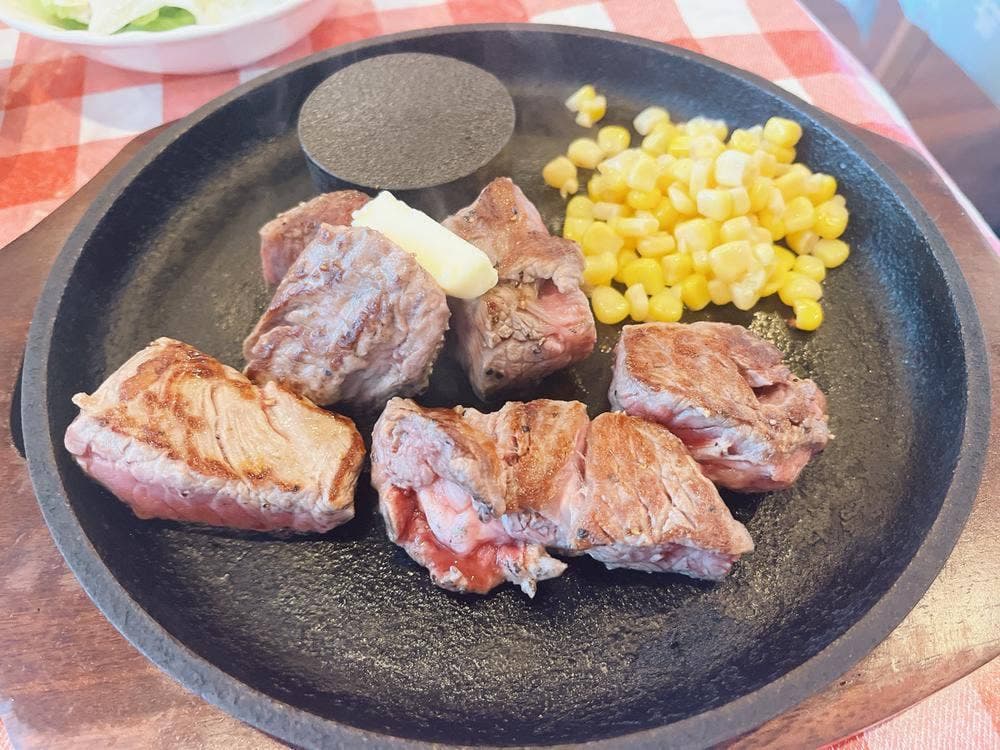 うルトラミート