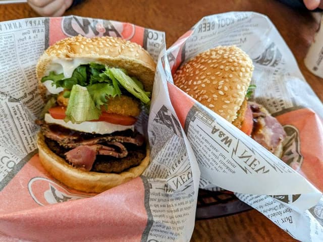 A&W 那覇新都心おもろ店 - サブ画像1