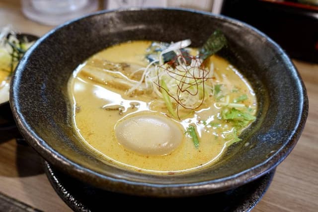 新地らぁ麺 近松 梅田店 - サブ画像2