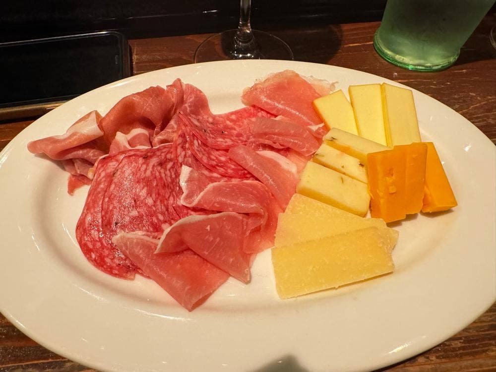 ワイン食堂 bar SOL