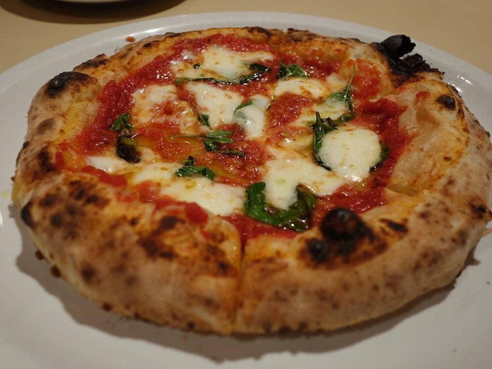 ピッツェリア スペリアーモ