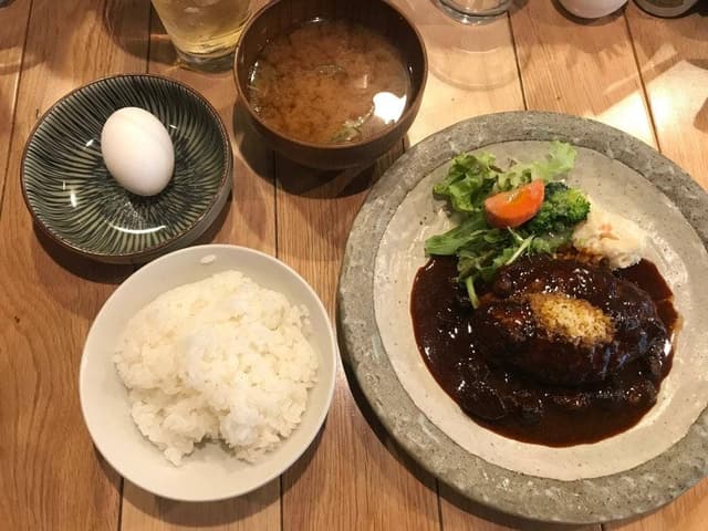 山本のハンバーグ 新橋食堂 - サブ画像3