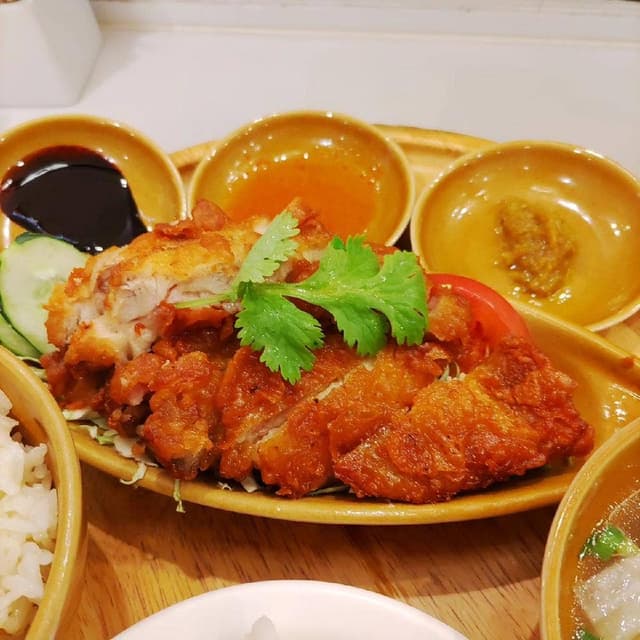 シンガポール海南鶏飯 日本橋三井タワー店 - サブ画像3