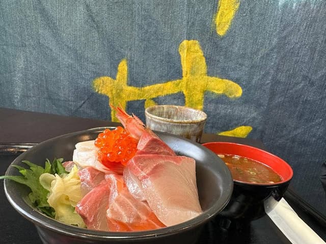 海鮮丼 海坊主 - サブ画像1