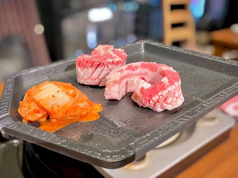 コッテジ NU茶屋町店