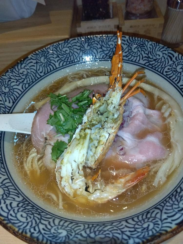 地鶏と伊勢海老 中華そば 兜