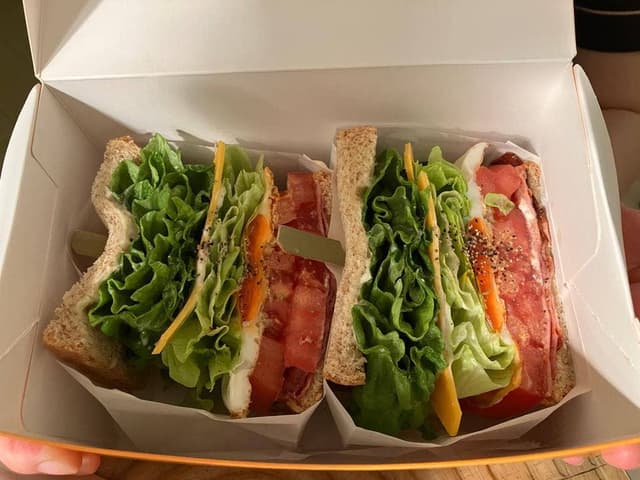 & sandwich. - サブ画像1