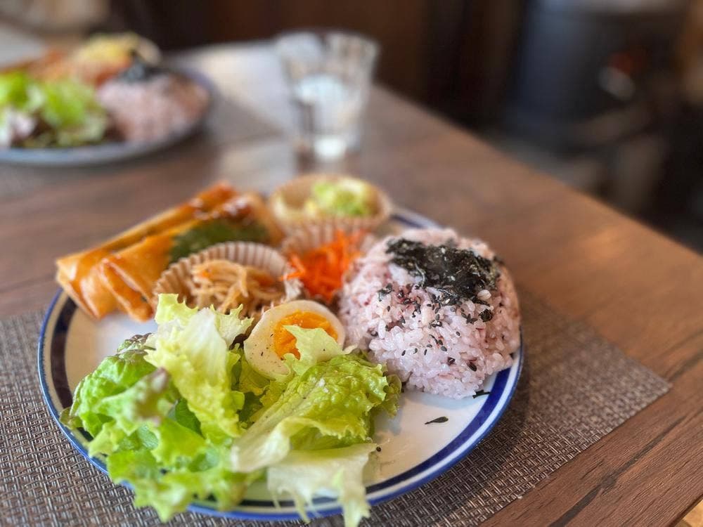 カフェ FROGS GARDEN