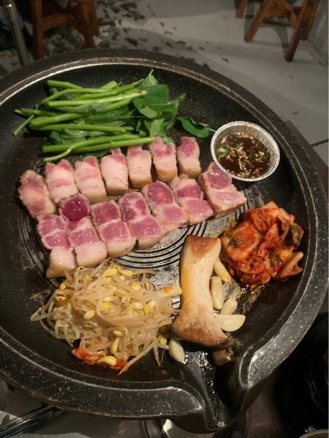 サムギョプサル×韓国料理 コギソウル 梅田お初天神店 - サブ画像1