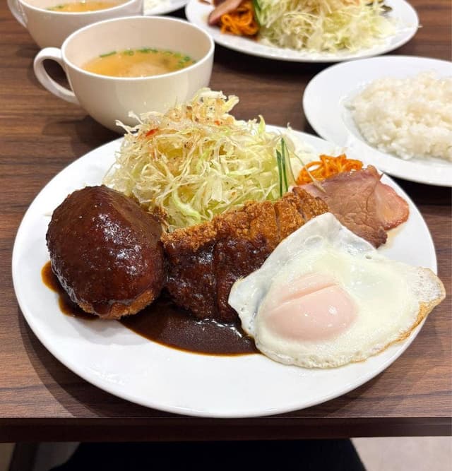 自家特製焼豚・洋食 はちみつ - サブ画像2