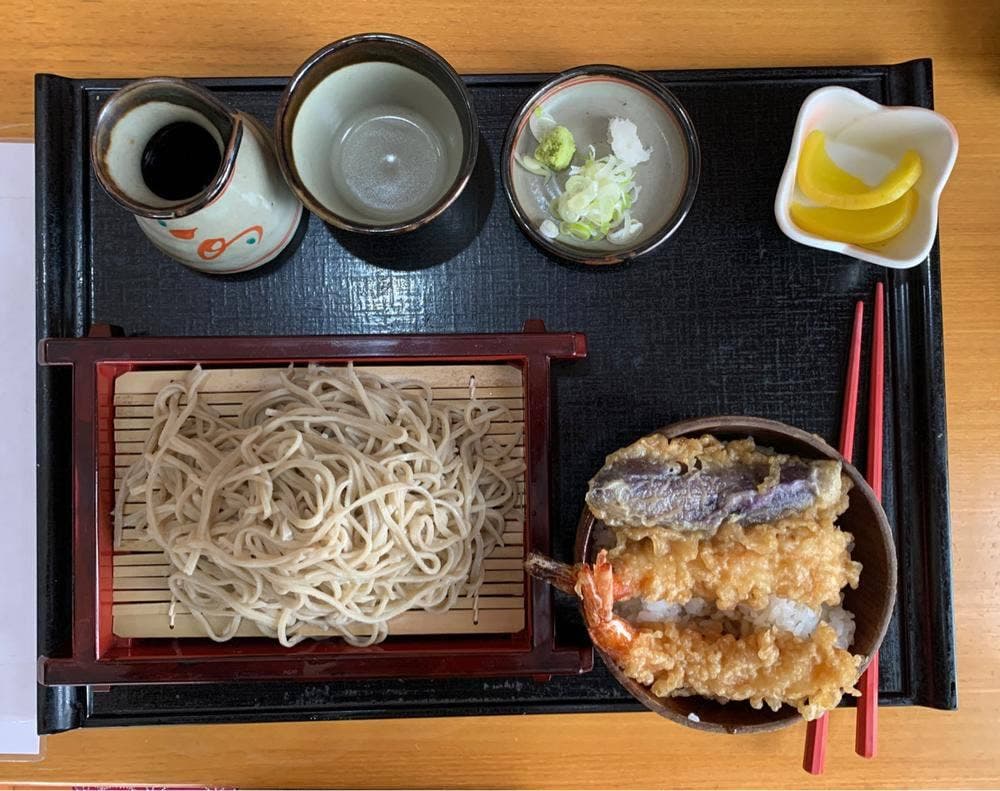 泉蕎庵とみた