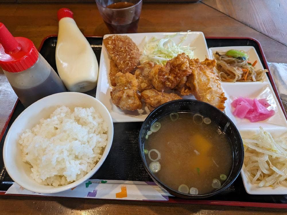 ライトダイニングバー むーたお 押上店