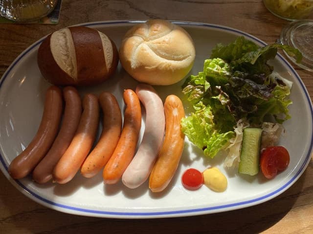 ケーニッヒ 本店 - サブ画像1