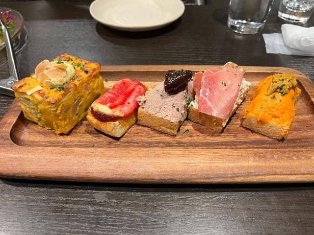 LIZARRAN 新橋店 - サブ画像1