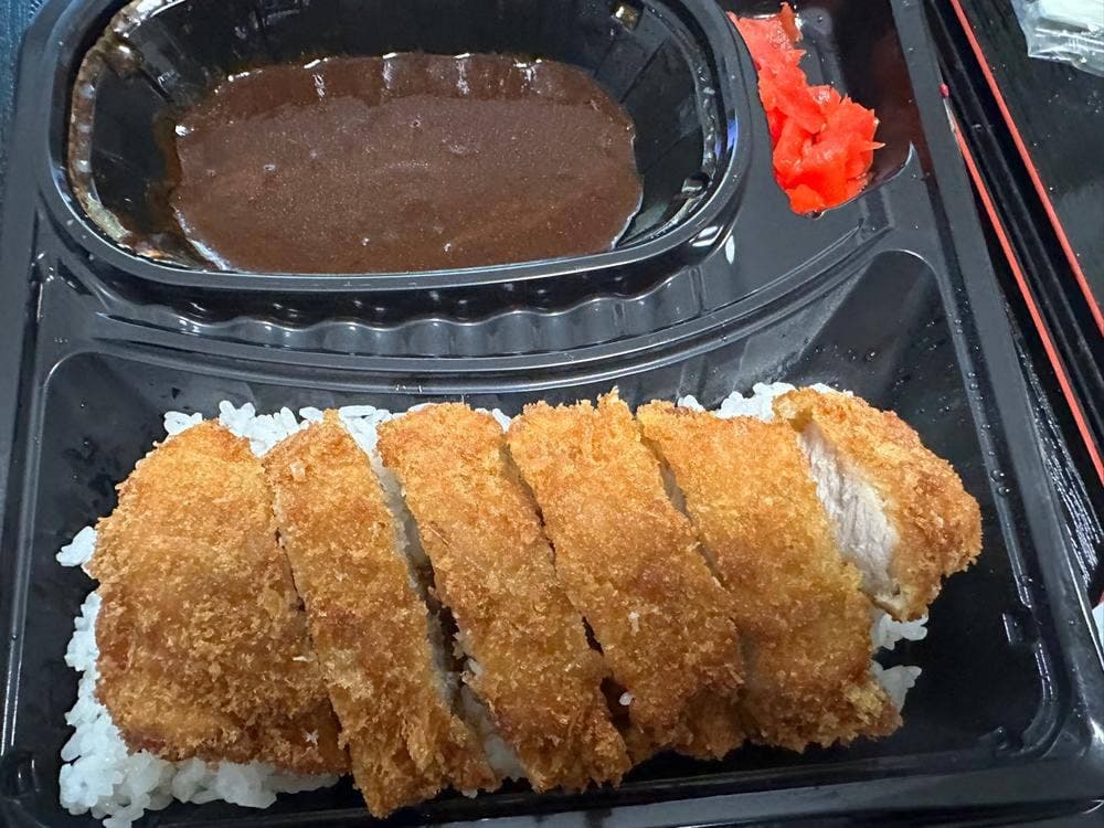 100時間カレー MARK IS 福岡ももち店