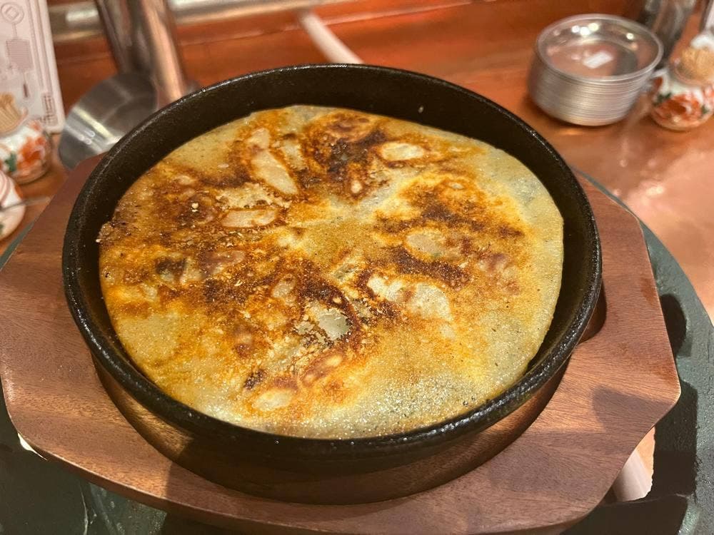 鉄鍋餃子bonbon