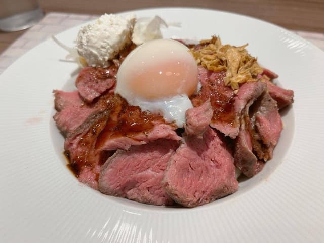ステーキライスとカレーの店 センタービーフ 五反田店 - サブ画像1