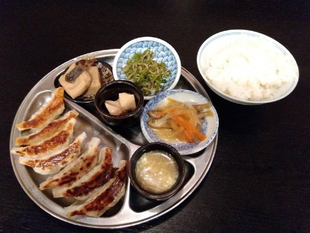 夷川餃子なかじま+ちゅん
