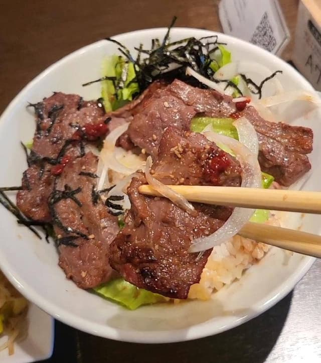 炭火焼肉エイト - サブ画像2