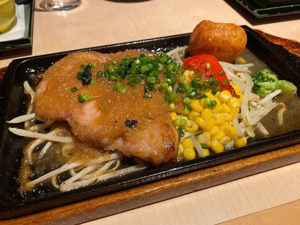 東京染井温泉 SAKURA お食事処