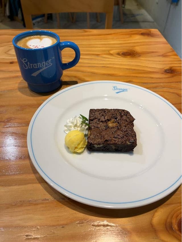 Stranger Cafe - サブ画像1