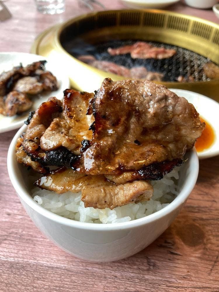 焼肉うしお 三軒茶屋本店