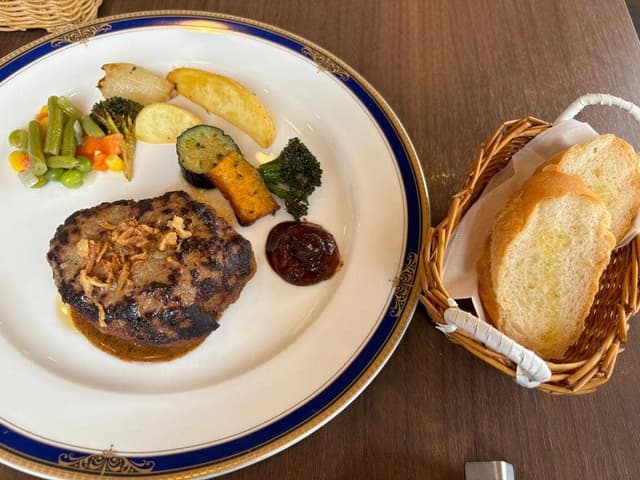 ハンバーグ専門店 リシャルツ - サブ画像2