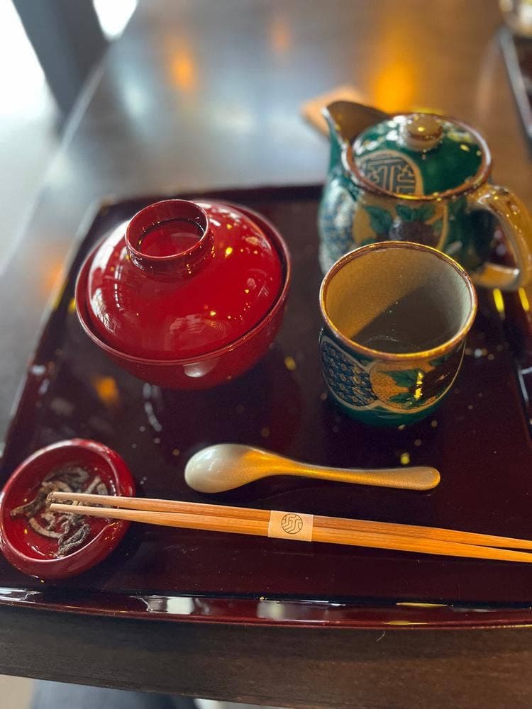 兼六園・金沢城前 茶屋 見城亭