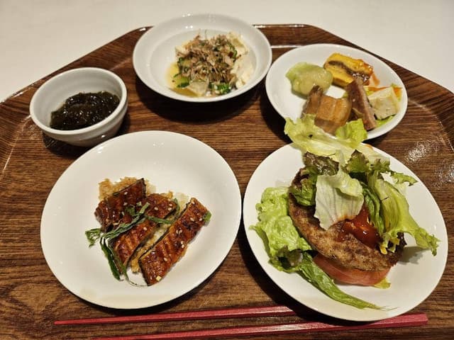 チュラティーダ ザ・ビーチタワー沖縄 - サブ画像1