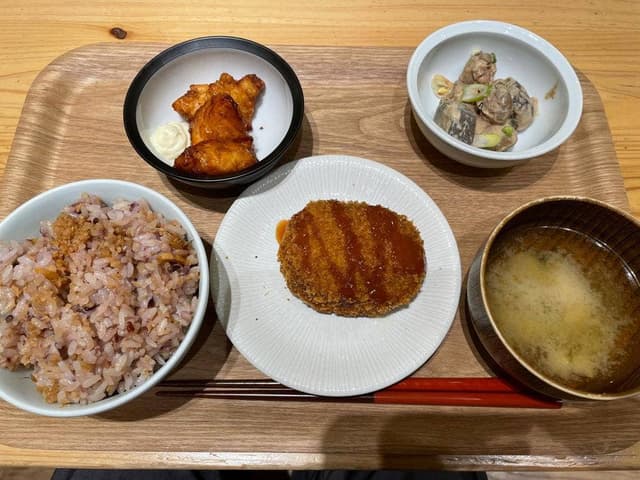 Cafe & Meal MUJI 新宿 - サブ画像1