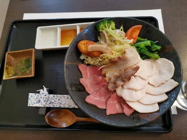 笑う肉には福来る - サブ画像2