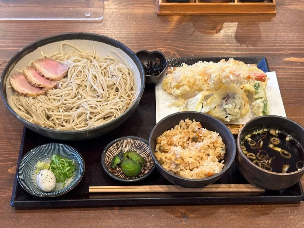 手打ち蕎麦 楽庵