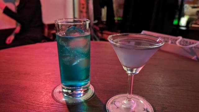 bar moon walk 六角通り店 - サブ画像1