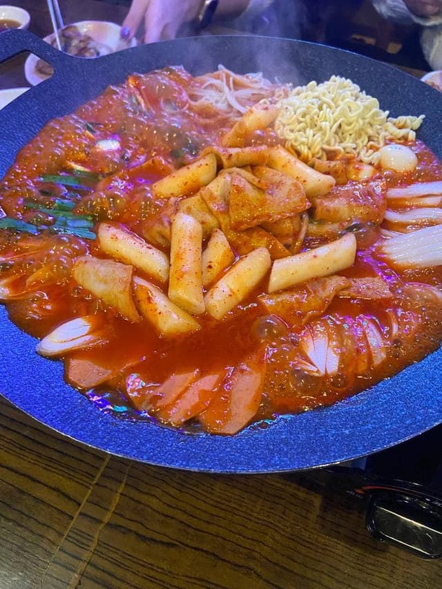 サムギョプサルとチーズタッカルビ食べ放題 韓国料理 豚友家 新大久保店 - サブ画像3