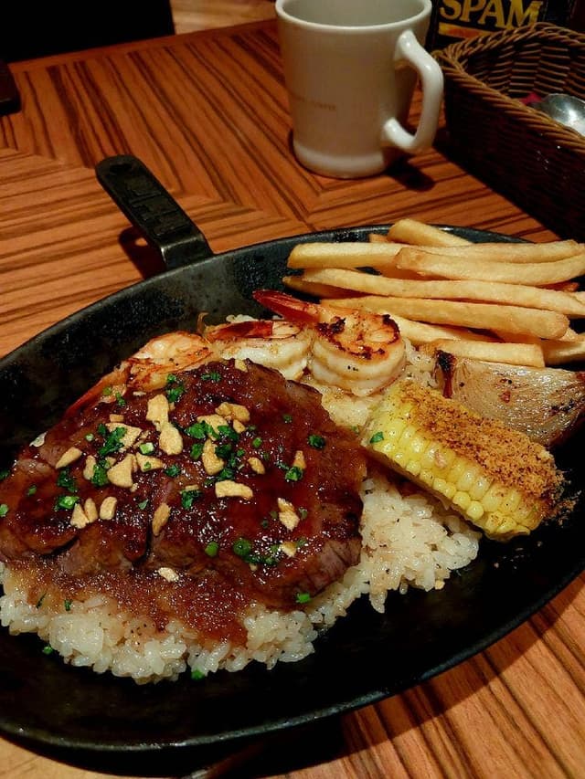モクオラディキシーダイナー 新横浜店 - サブ画像1